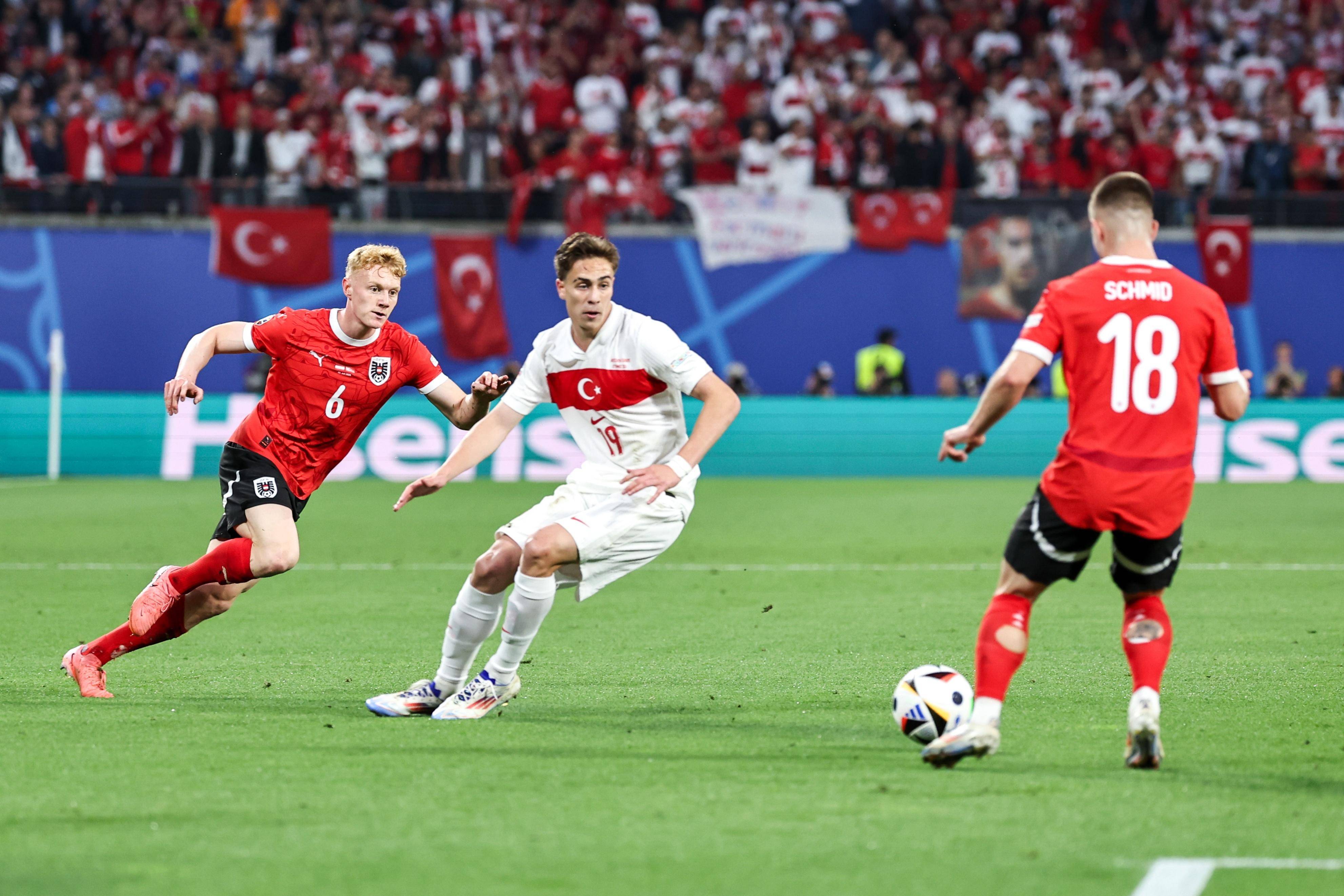 奇异果体育-西亚卡姆关键节点突破纪录，西班牙队带队取胜！的简单介绍