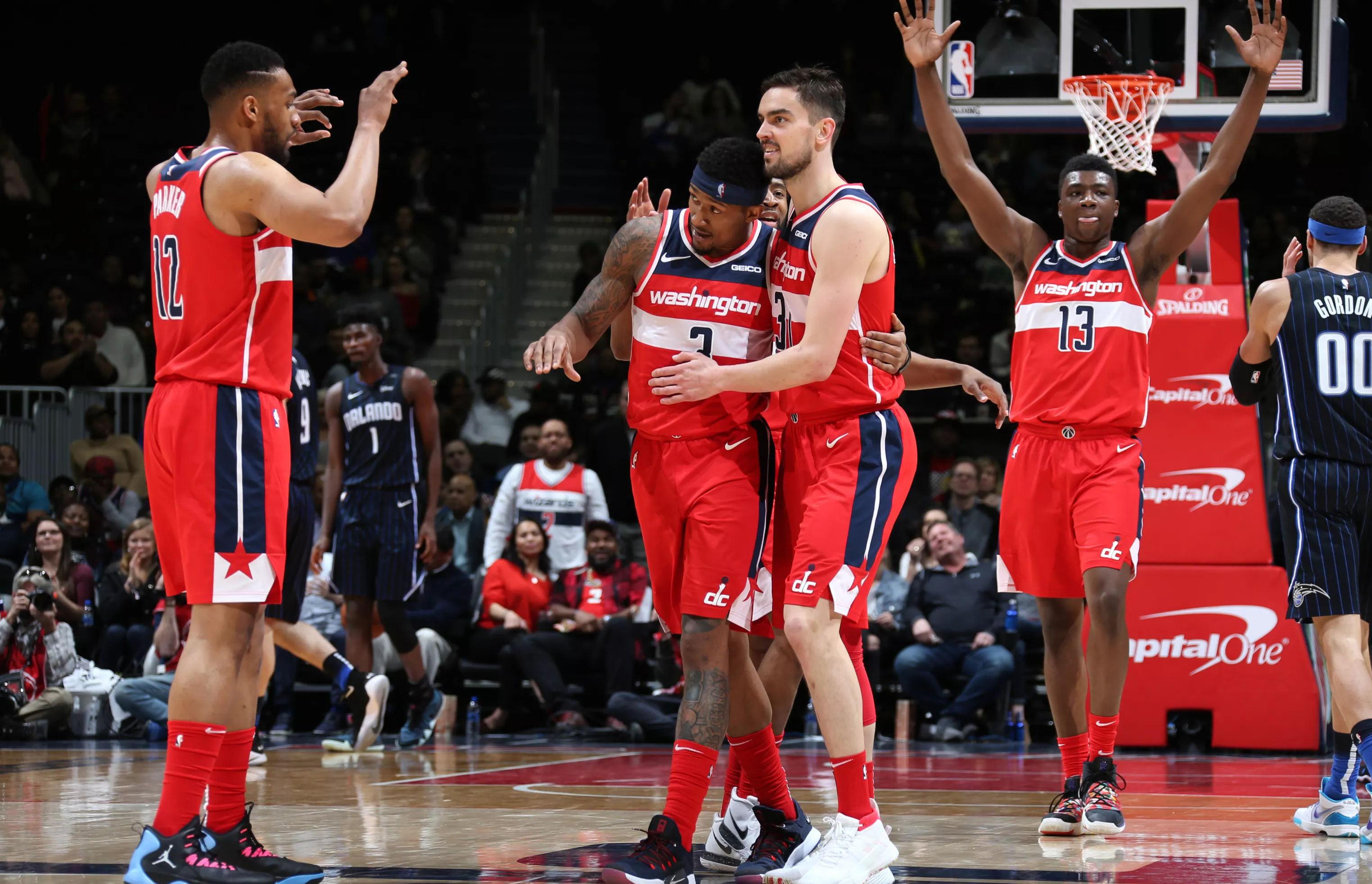 奇异果体育-包含蒂姆回归赛场，突破纪录首场状态亮眼，掘金观众沸腾！的词条